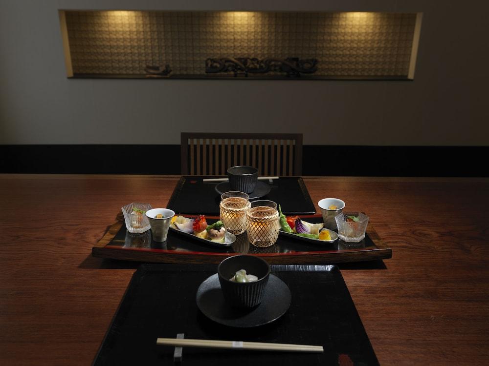 Niseko Konbu Onsen Tsuruga Moku-No-Sho Hotel Exterior foto