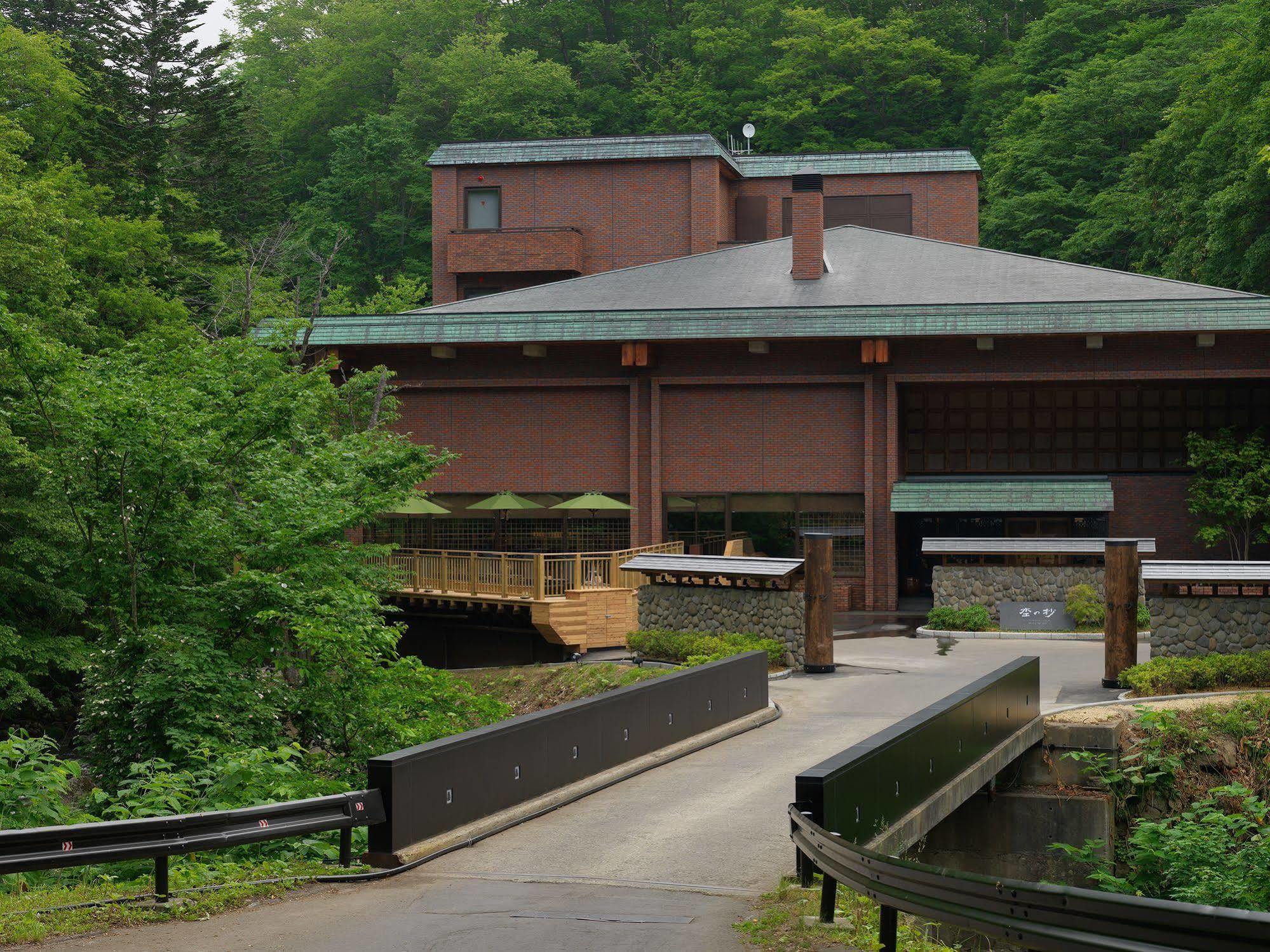 Niseko Konbu Onsen Tsuruga Moku-No-Sho Hotel Exterior foto
