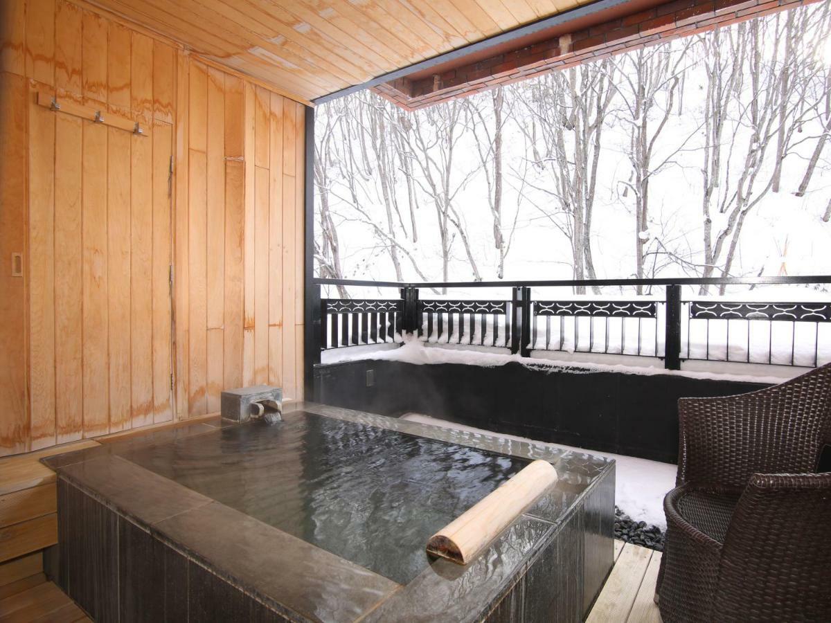 Niseko Konbu Onsen Tsuruga Moku-No-Sho Hotel Exterior foto